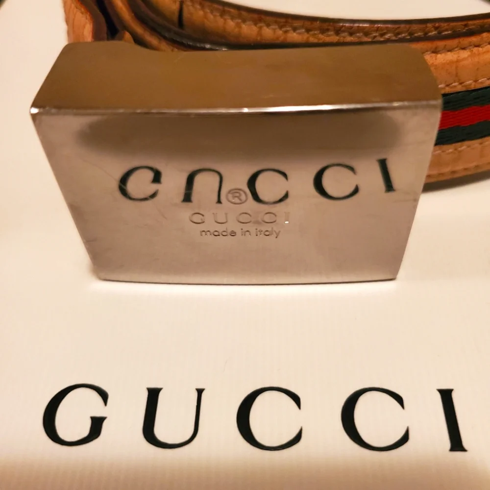 Gucci Leather & Canvas Belt ๐ Host Pick - Picture 1 of 12